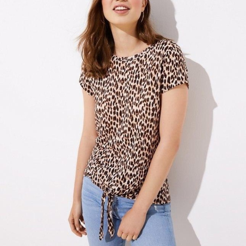 NWT LEOPARD PRINT TIE HEM LINEN TEE